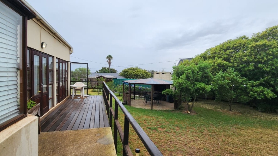6 Bedroom Property for Sale in Napier Western Cape